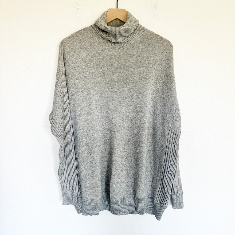 Vince Turtleneck Sweater Womens M Gray Wool Cashmere Ribbed Knit Oversized